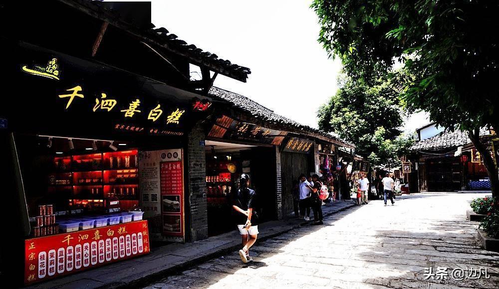 为何《神盾局特工》中，黛西在框架中是和沃德在一起？游戏画面